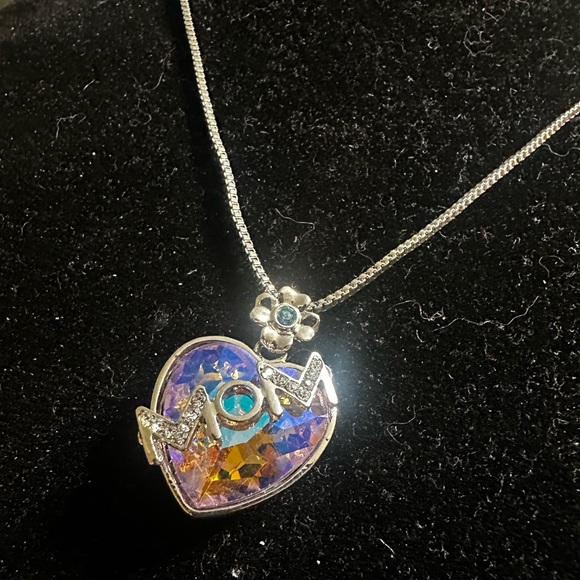 Iridescent Heart Mom Necklace - Picture 1 of 4